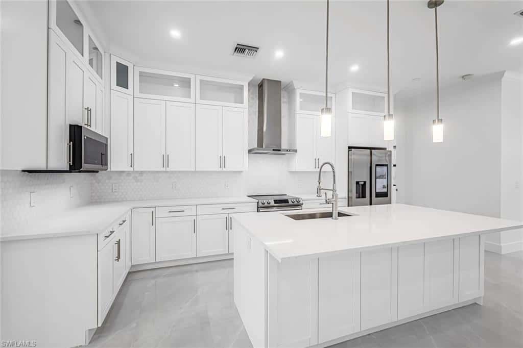 2840 Golden Gate Blvd, Naples, photo 13