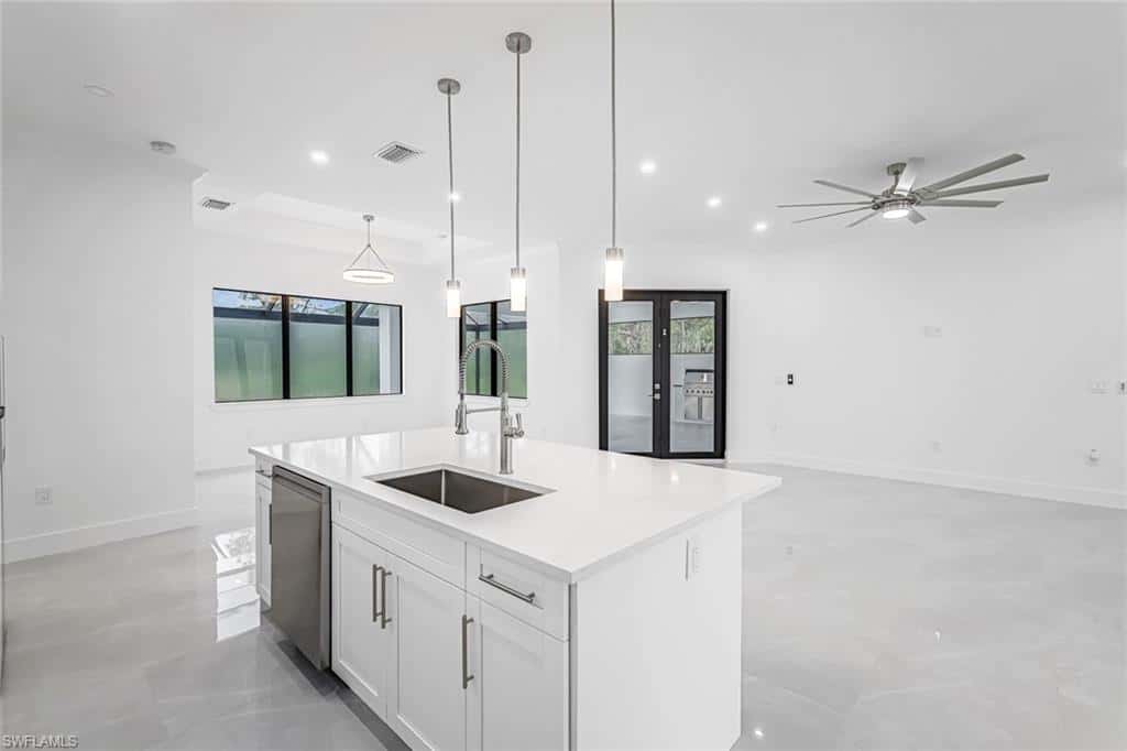 2840 Golden Gate Blvd, Naples, photo 14
