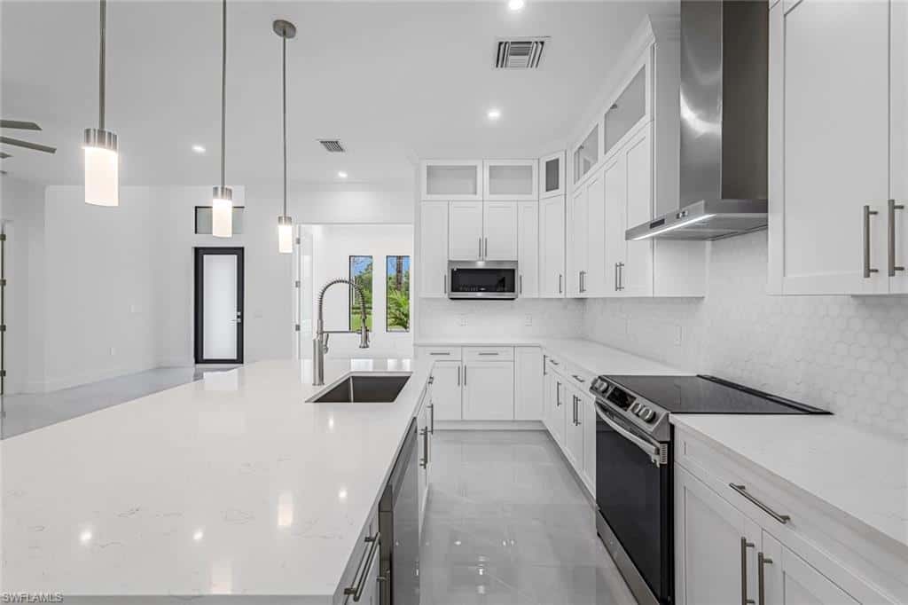 2840 Golden Gate Blvd, Naples, photo 15