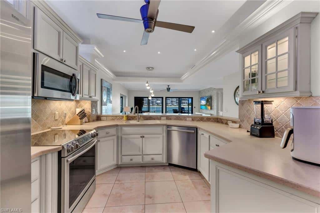 504 La Peninsula Blvd #504, Naples, photo 4