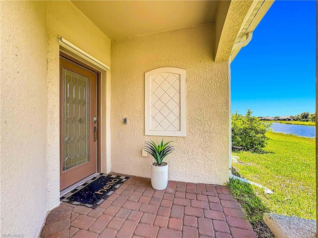 2558 Vine Ave, Naples, photo 6