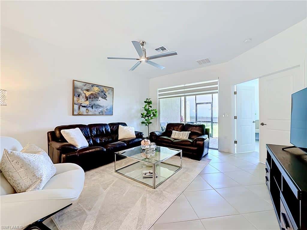 2558 Vine Ave, Naples, photo 17