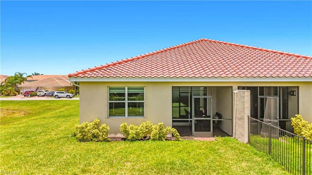 2558 Vine Ave, Naples, photo 35