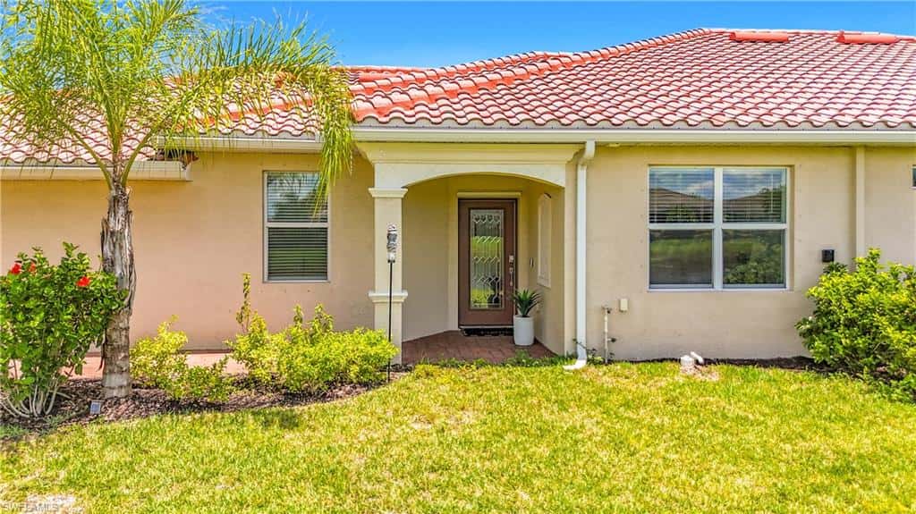 2558 Vine Ave, Naples, photo 5