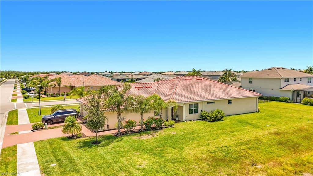 2558 Vine Ave, Naples, photo 30
