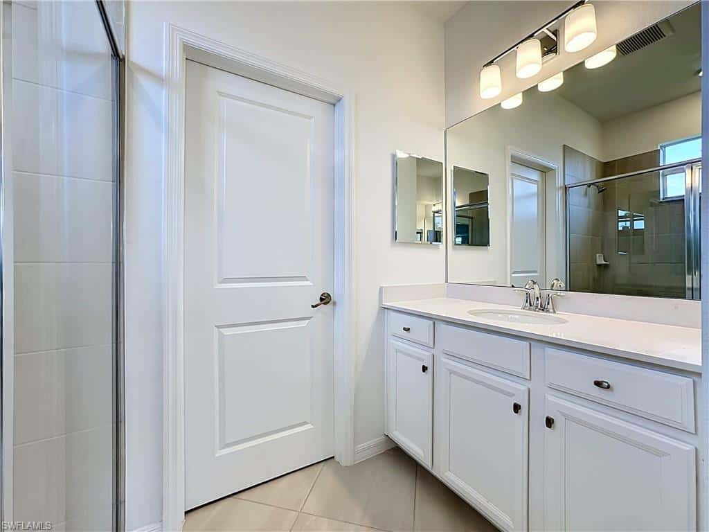 2558 Vine Ave, Naples, photo 29