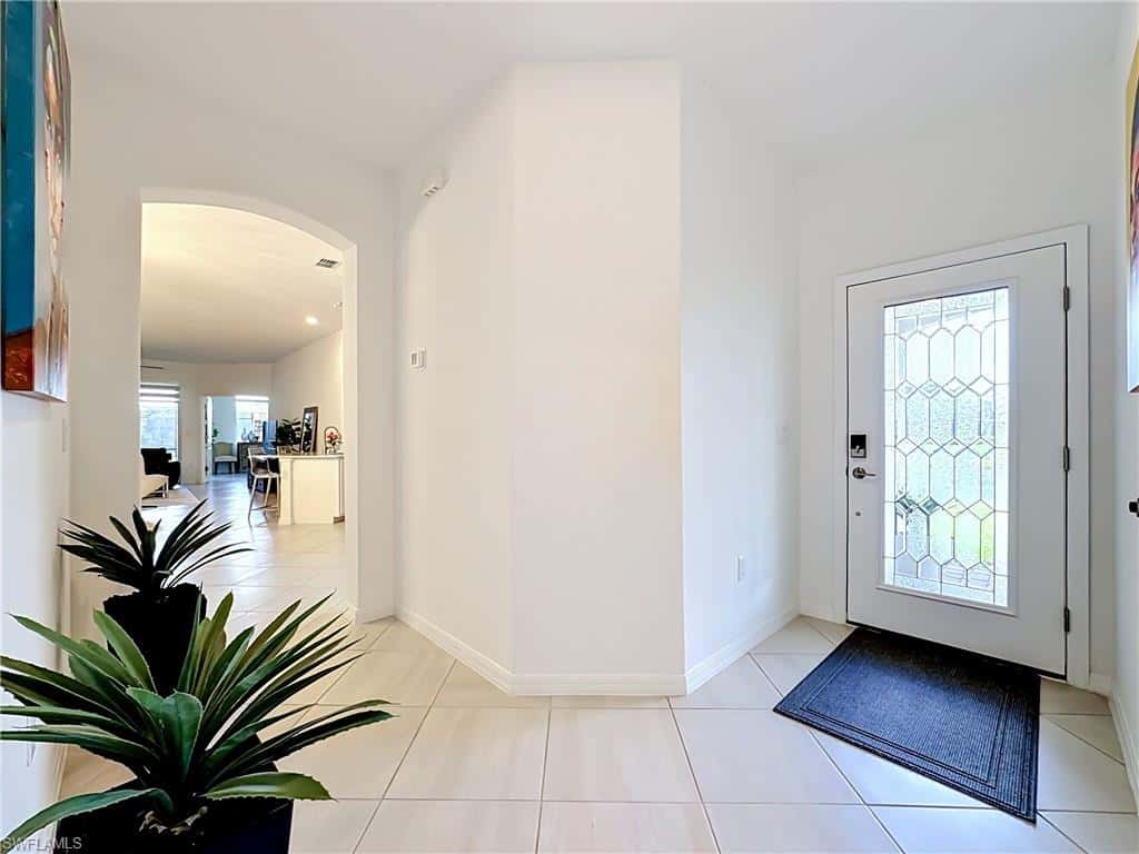 2558 Vine Ave, Naples, photo 8
