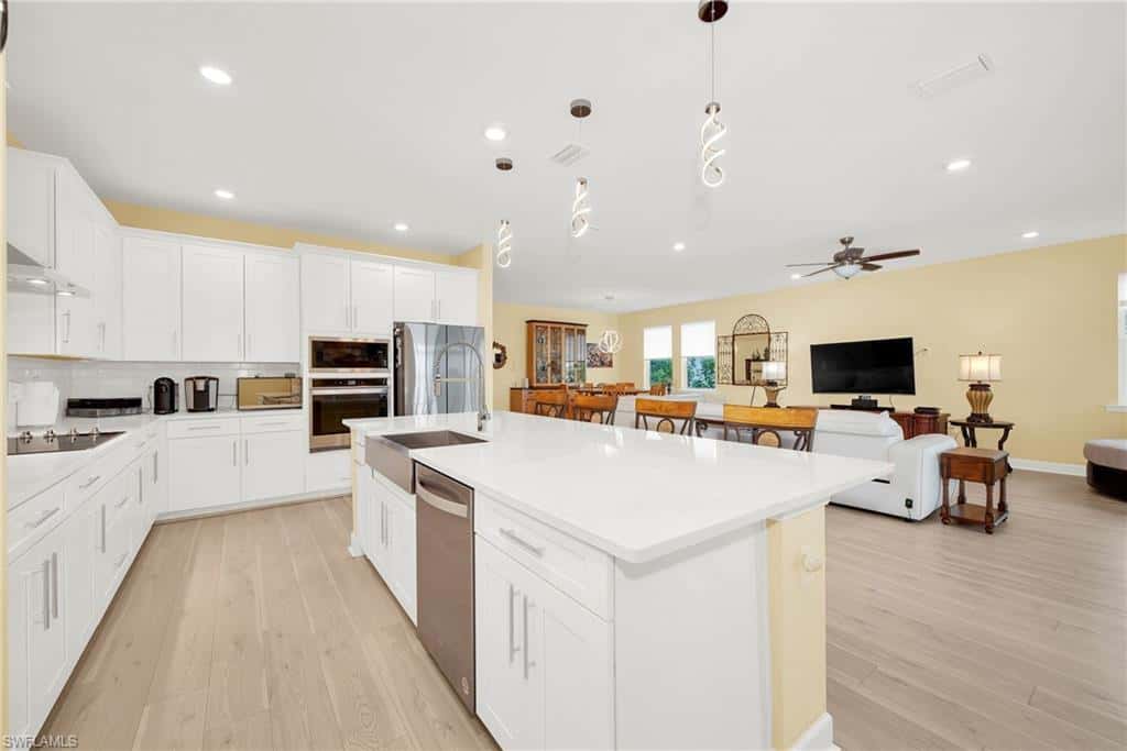2078 Grove Dr, Naples, photo 4