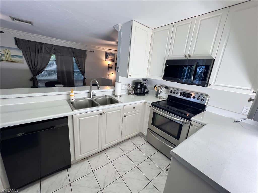 690 95th Ave, Naples, photo 15