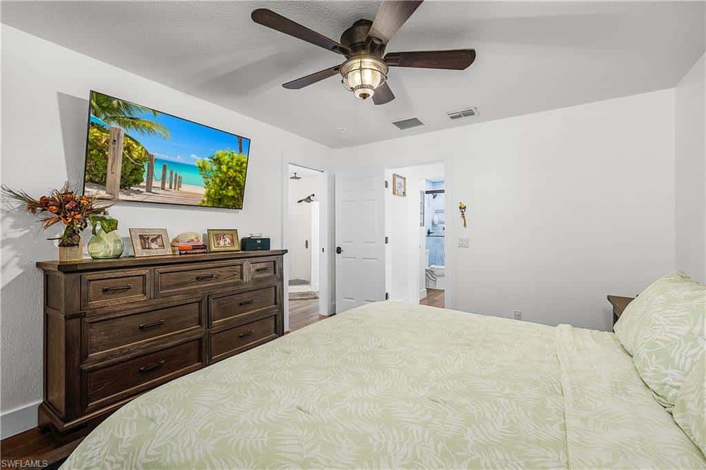 2551 Tamarind St, St. James City, photo 13