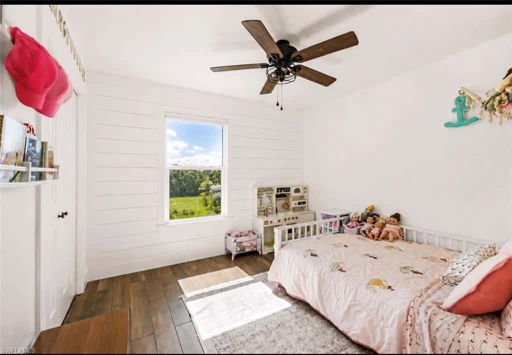 2551 Tamarind St, St. James City, photo 9