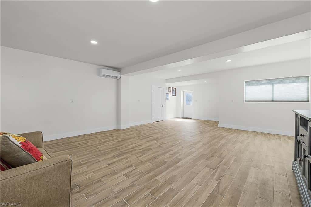 2551 Tamarind St, St. James City, photo 19