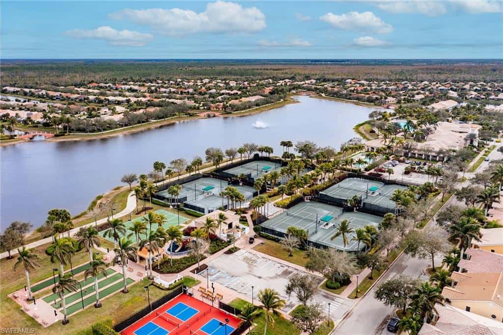 7935 Valentina Ct, Naples, photo 37