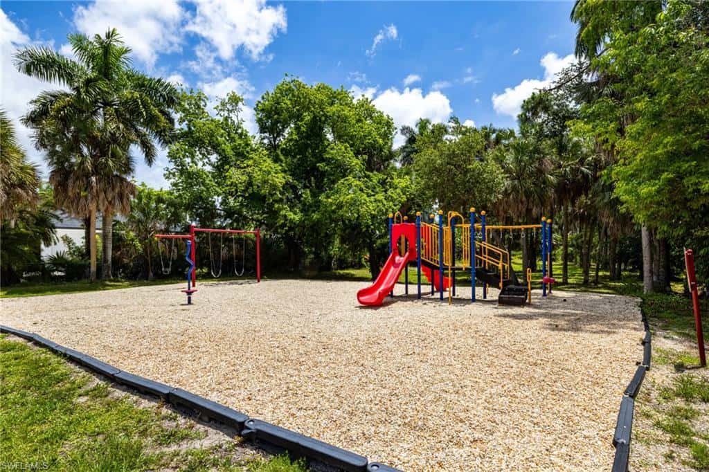 9836 Los Altos Ct, Fort Myers, photo 33