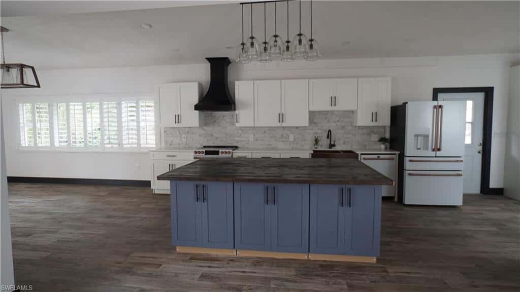 544 Bayside Dr, Fort Myers, photo 6