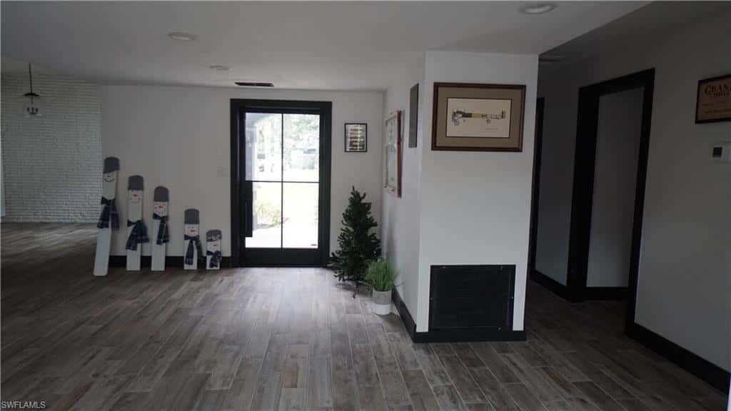 544 Bayside Dr, Fort Myers, photo 13