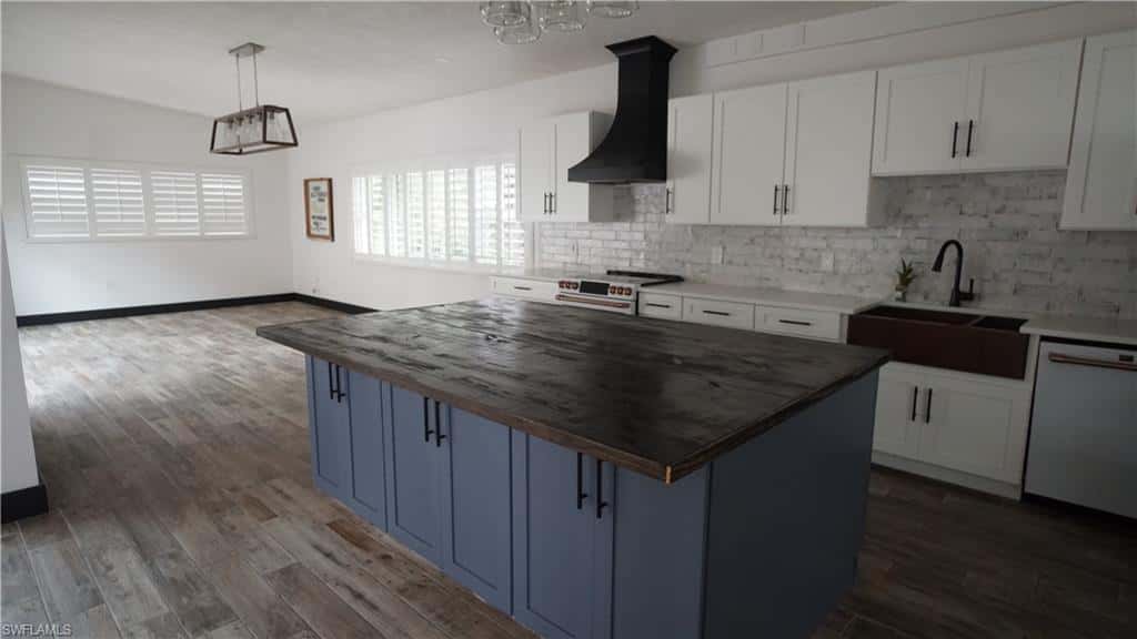 544 Bayside Dr, Fort Myers, photo 5
