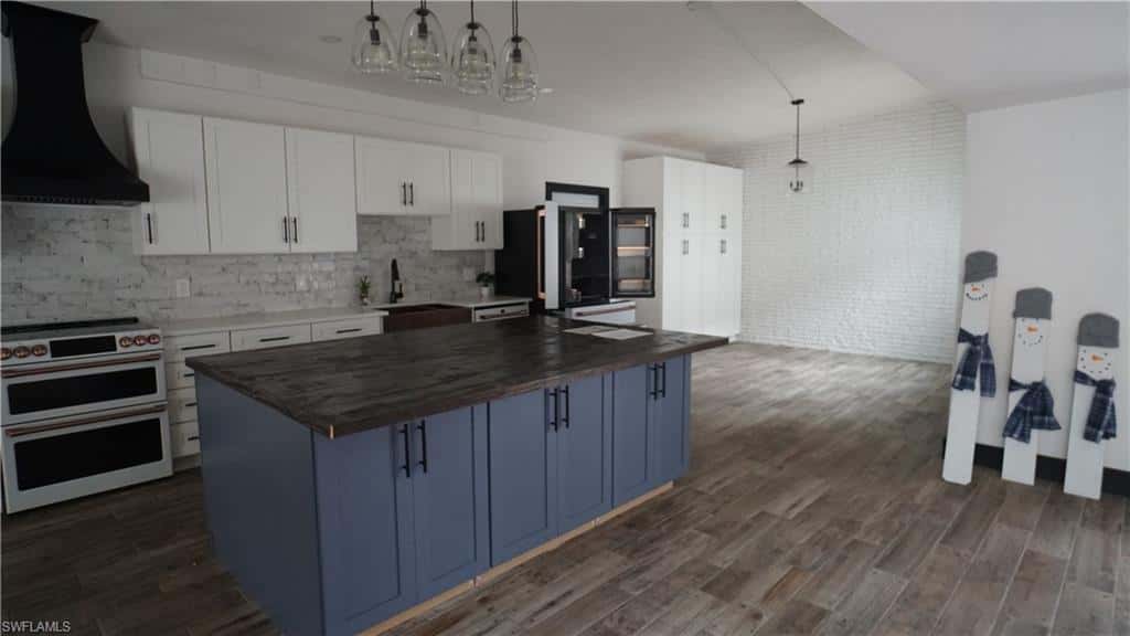 544 Bayside Dr, Fort Myers, photo 4