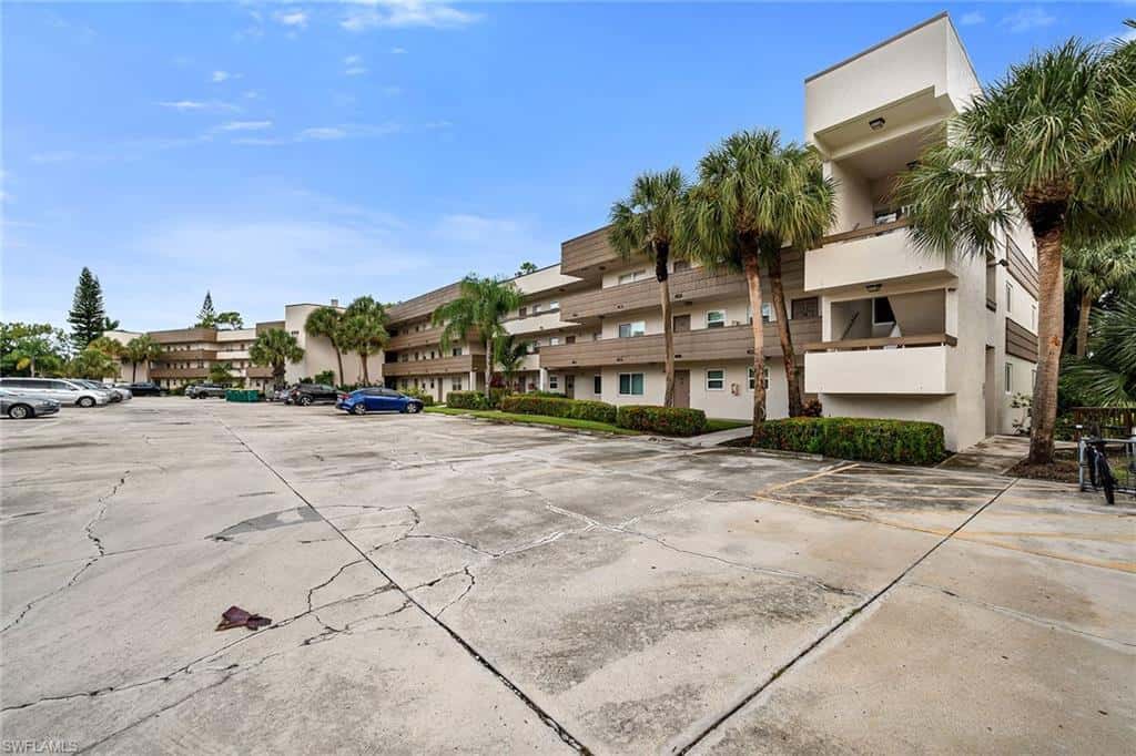 499 Forest Lakes Blvd #312, Naples, photo 36