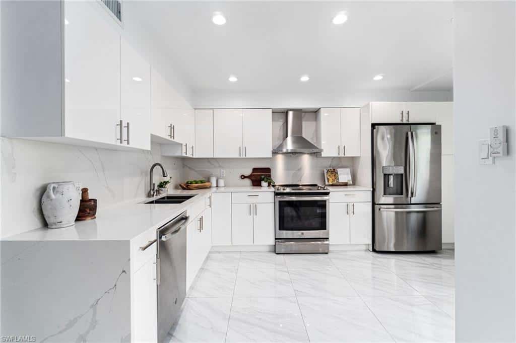 995 9th Ave #4, Naples, photo 16