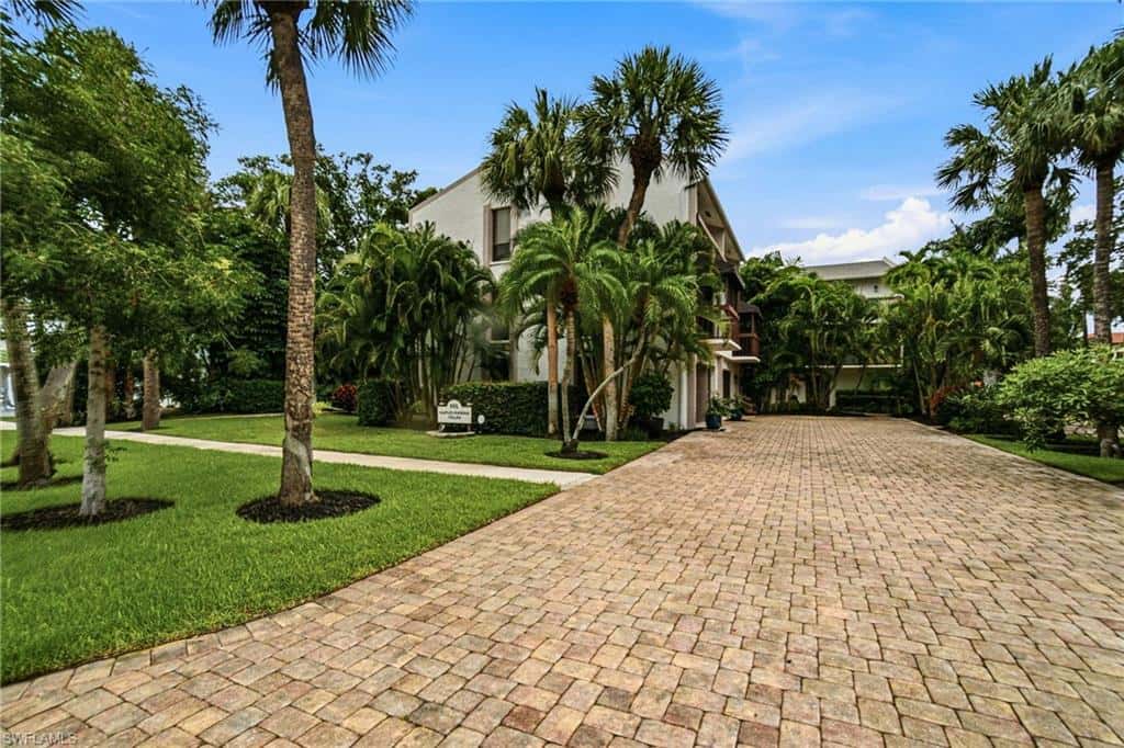 995 9th Ave #4, Naples, photo 37