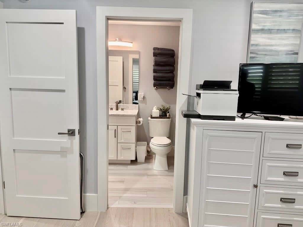 225 5th Ave #103, Naples, photo 16
