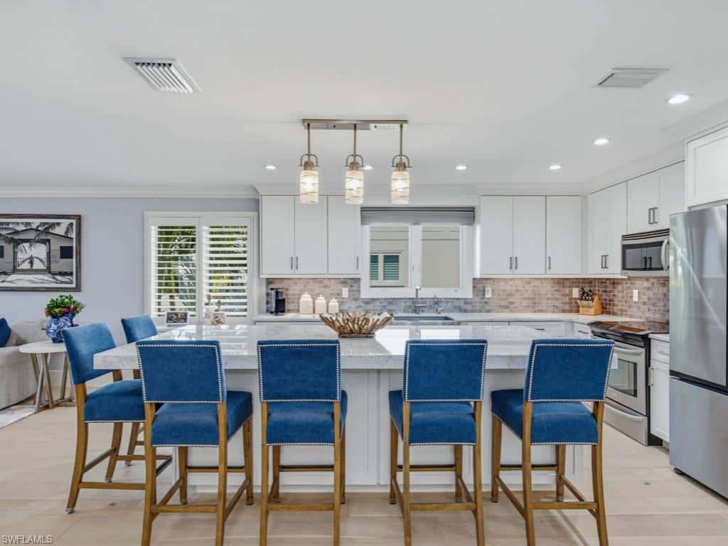 225 5th Ave #103, Naples, photo 4