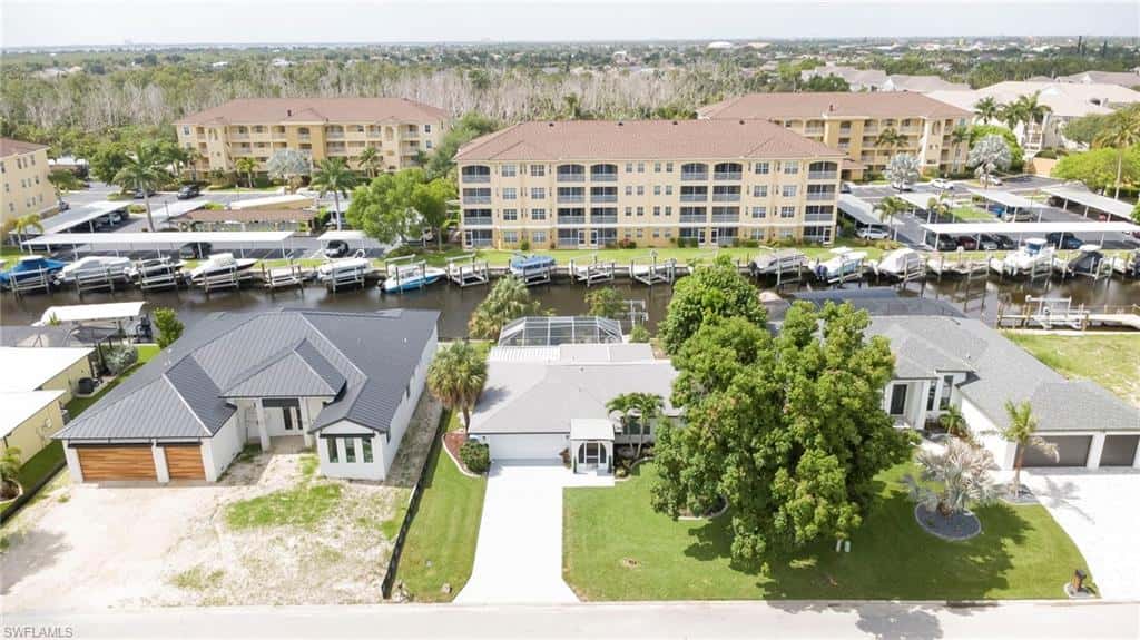 1914 Ottersrest Ln, Cape Coral, photo 4