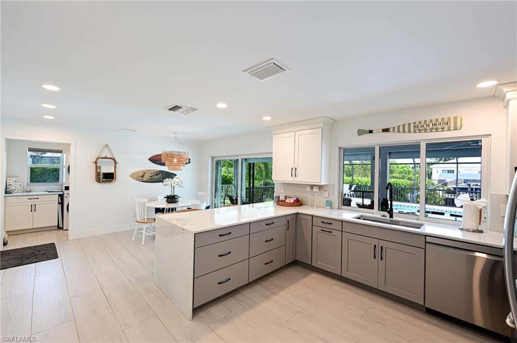 202 6th St, Bonita Springs, photo 14