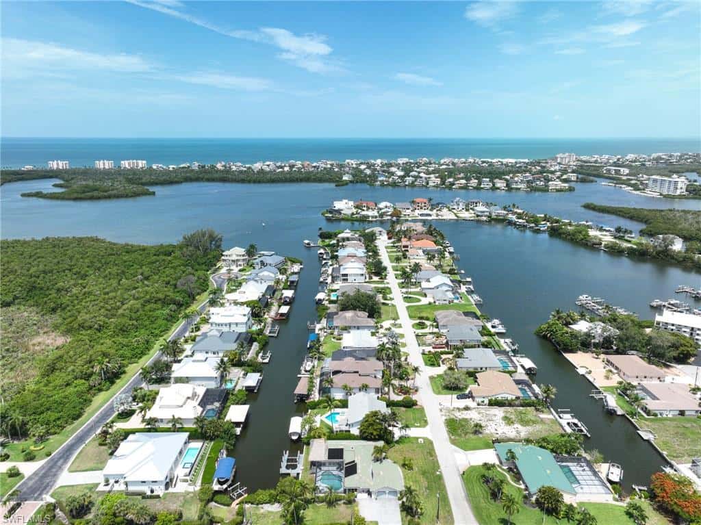 202 6th St, Bonita Springs, photo 4