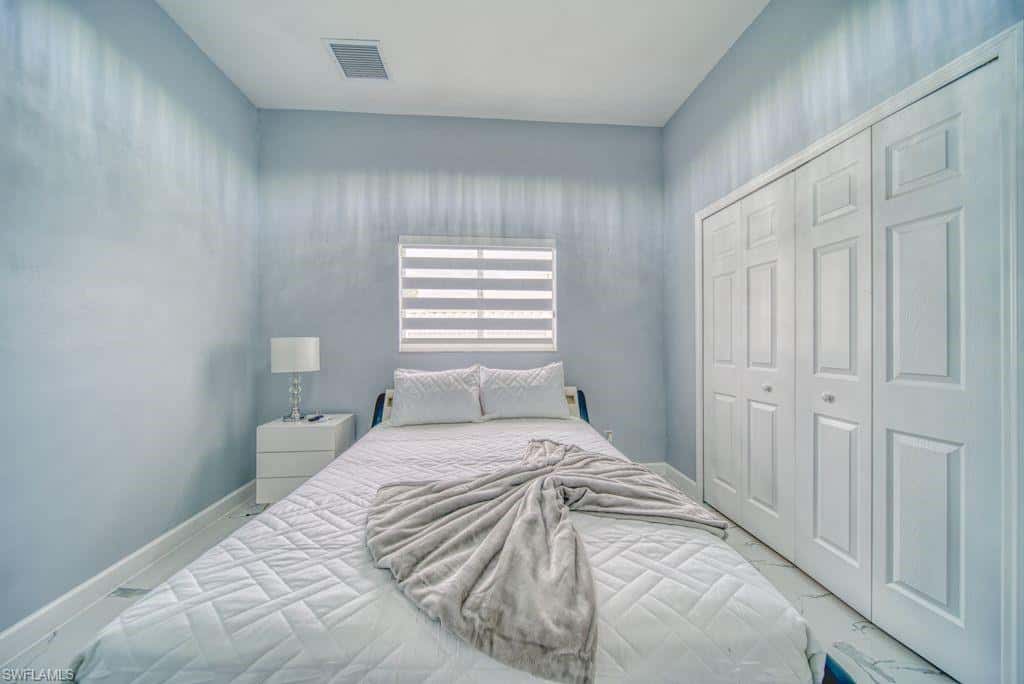 946 23rd Pl, Cape Coral, photo 22