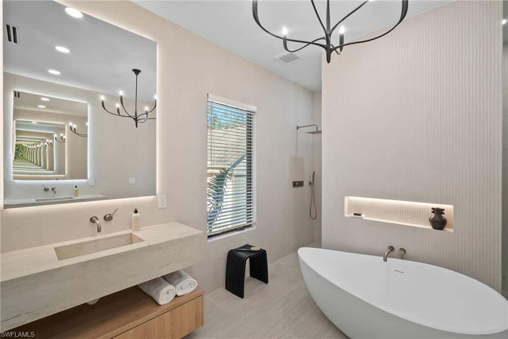 1364 Cypress Woods Dr, Naples, photo 30