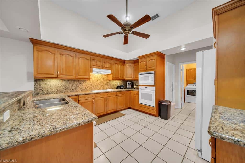16971 Timberlakes Dr, Fort Myers, photo 5
