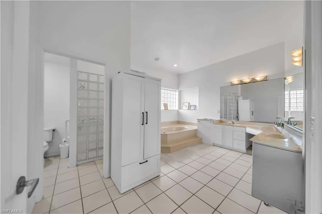 16971 Timberlakes Dr, Fort Myers, photo 20