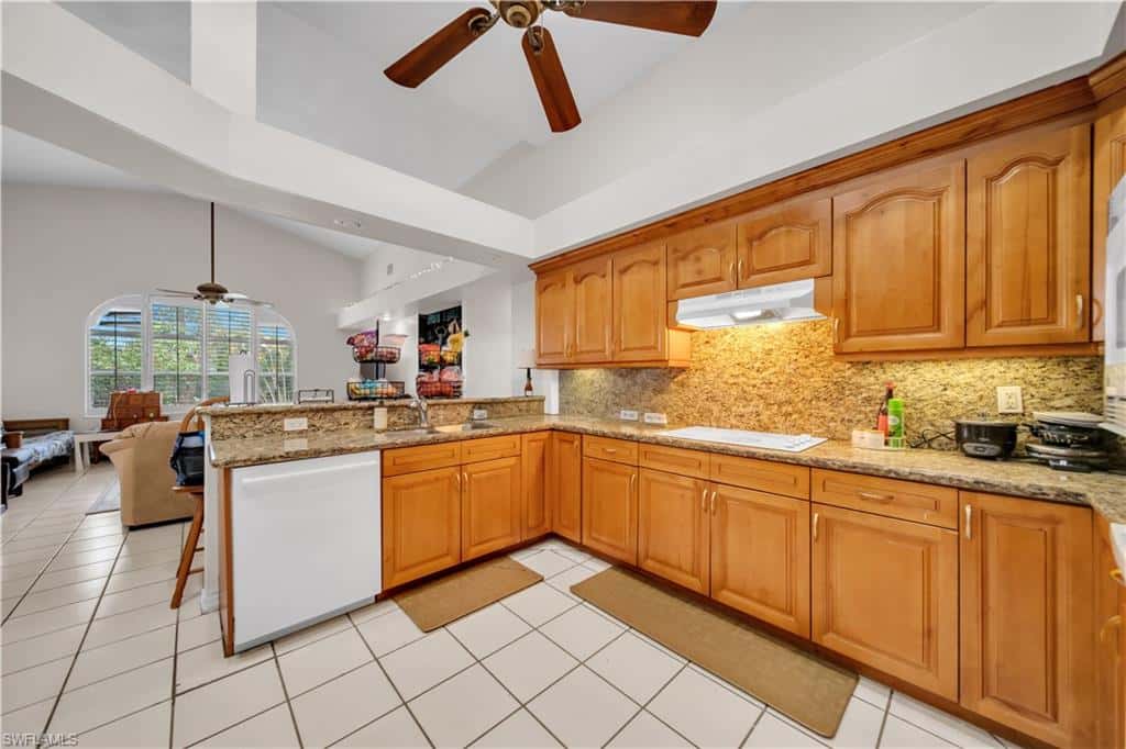 16971 Timberlakes Dr, Fort Myers, photo 31