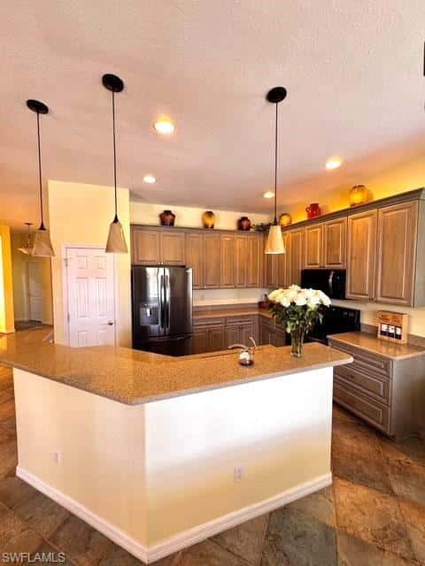 2560 Keystone Lake Dr, Cape Coral, photo 12