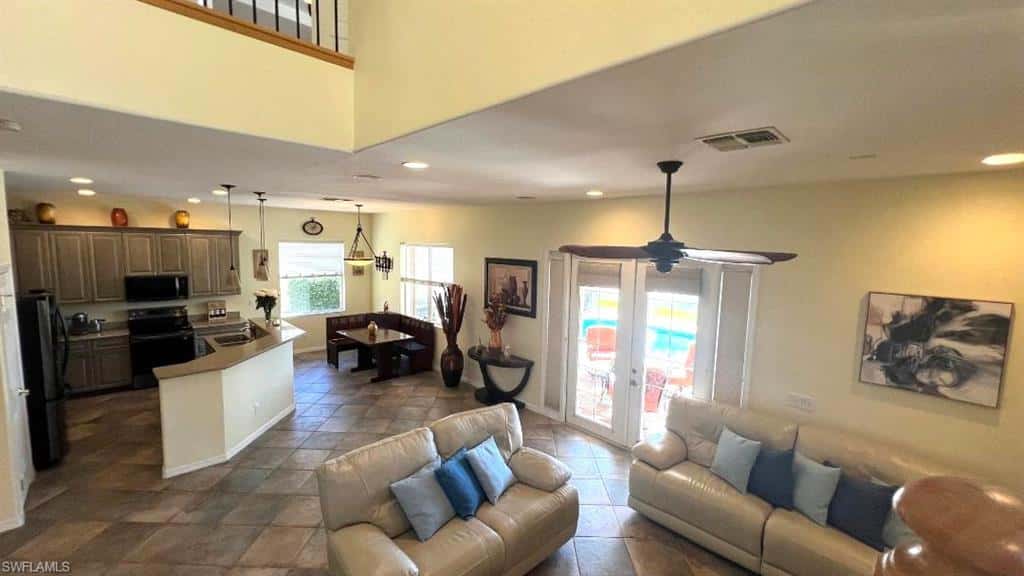 2560 Keystone Lake Dr, Cape Coral, photo 18