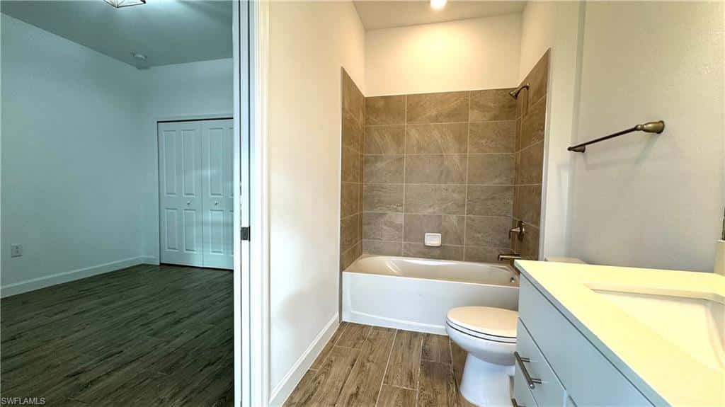 20100 Napa Loop, Estero, photo 24