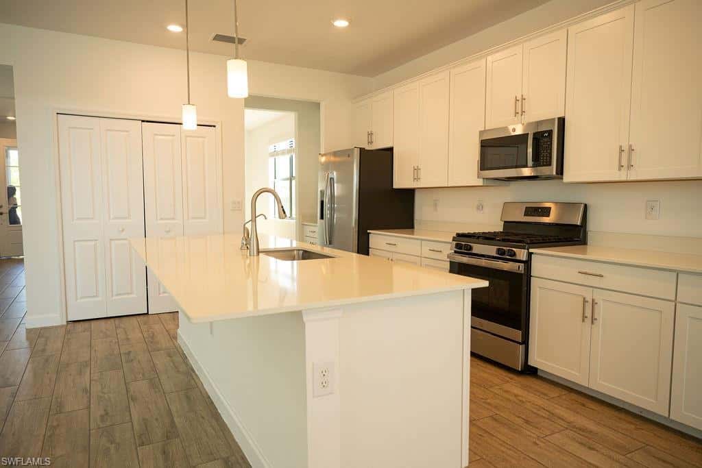 20100 Napa Loop, Estero, photo 10