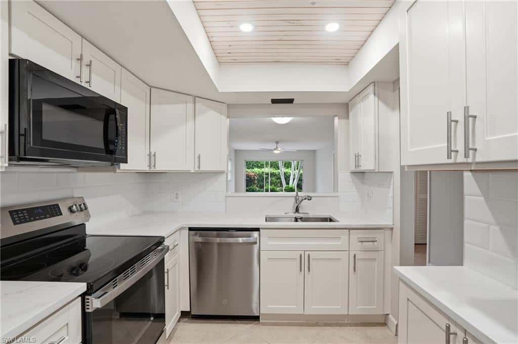 3150 Binnacle Dr #106, Naples, photo 8