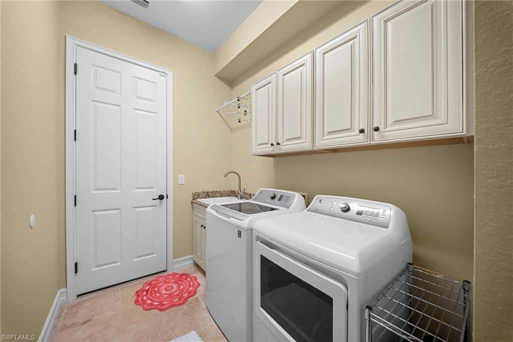17211 Cherrywood Ct, Bonita Springs, photo 37
