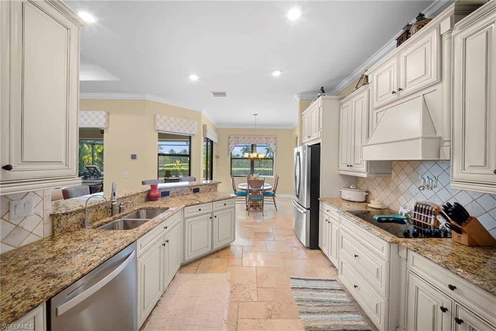 17211 Cherrywood Ct, Bonita Springs, photo 19