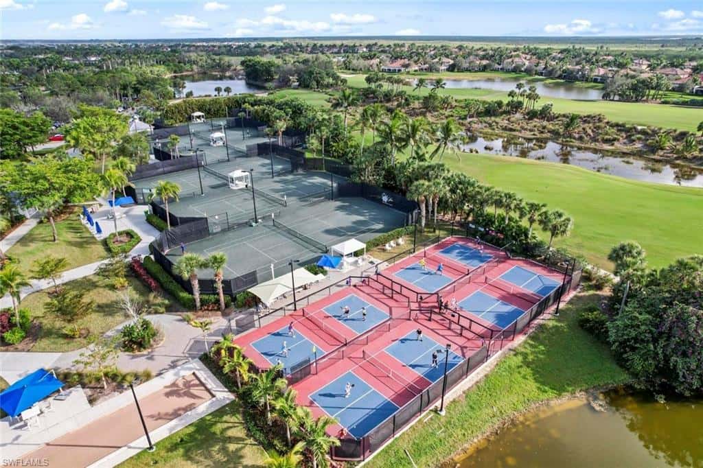 8572 Bellagio Dr, Naples, photo 26