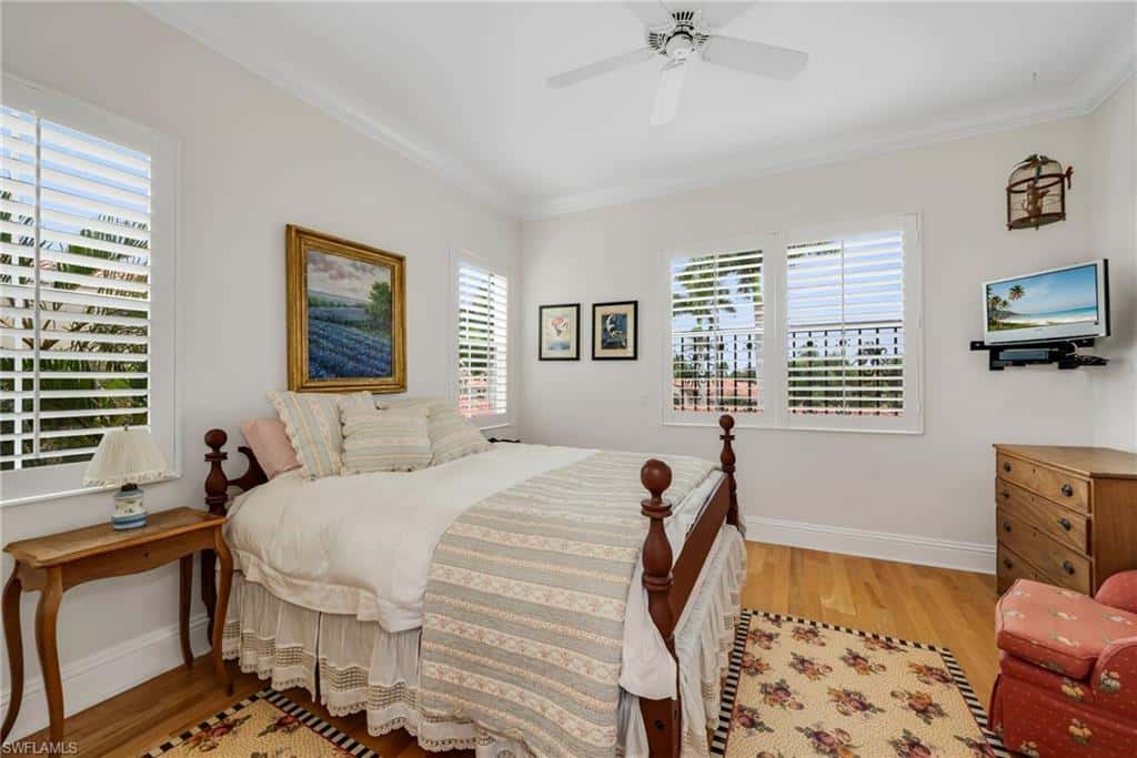 8572 Bellagio Dr, Naples, photo 14