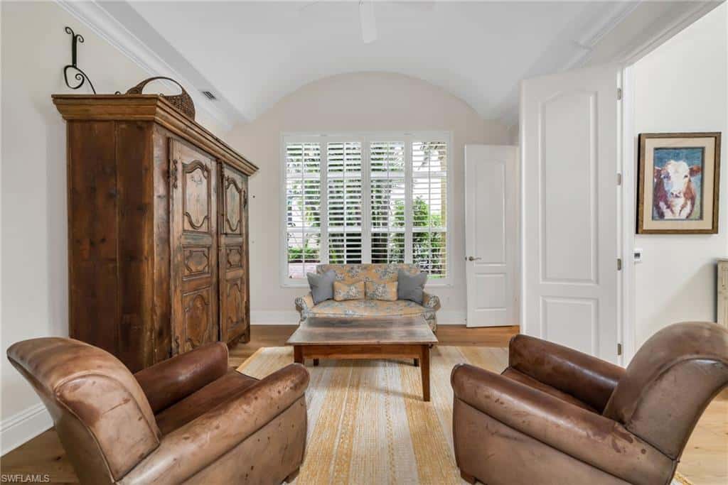 8572 Bellagio Dr, Naples, photo 8
