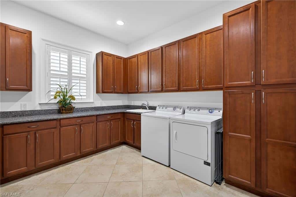 5054 Andros Dr, Naples, photo 32