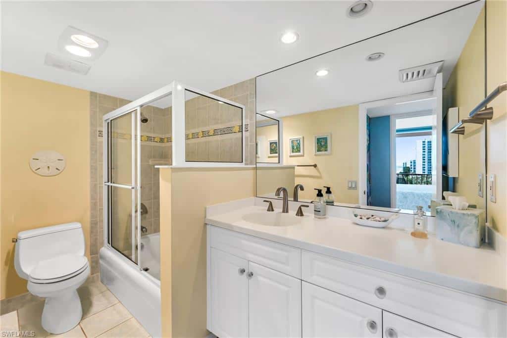 4001 Gulf Shore Blvd #507, Naples, photo 14