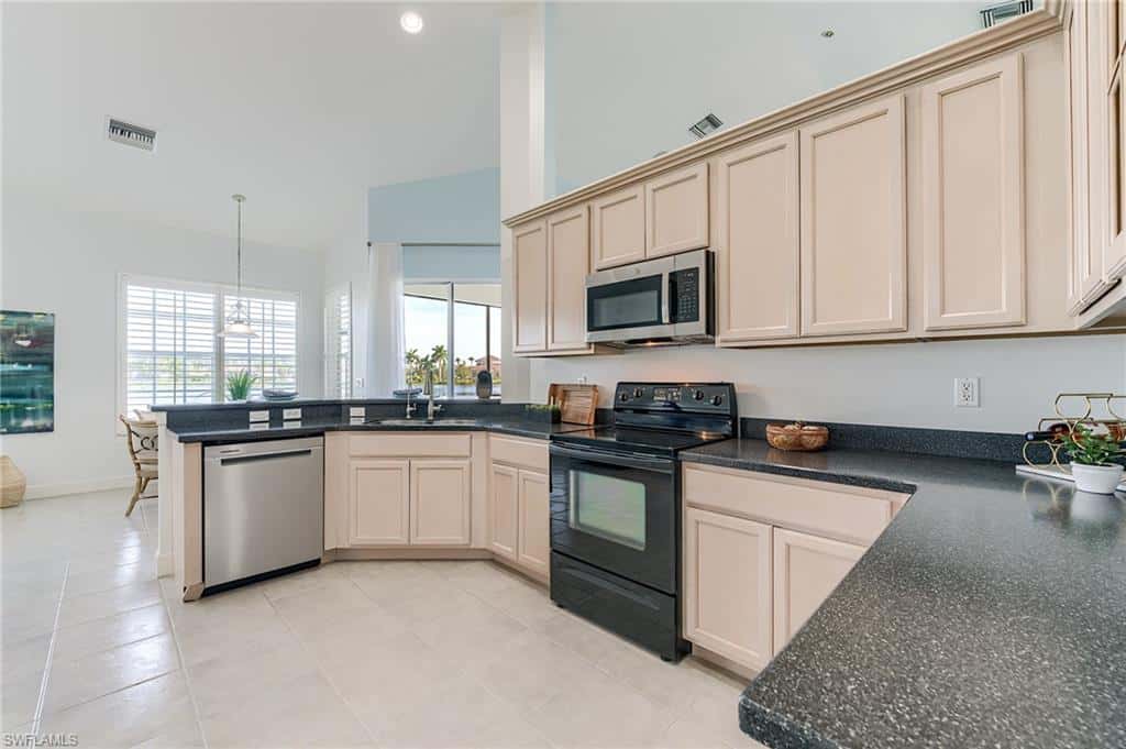 8864 New Castle Dr, Fort Myers, photo 20