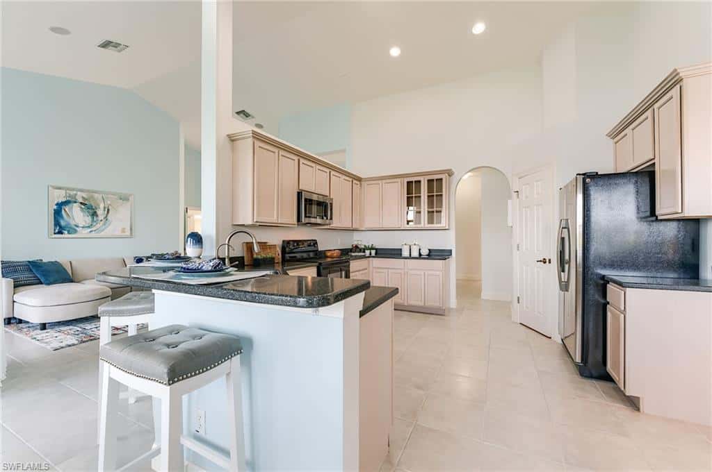 8864 New Castle Dr, Fort Myers, photo 18