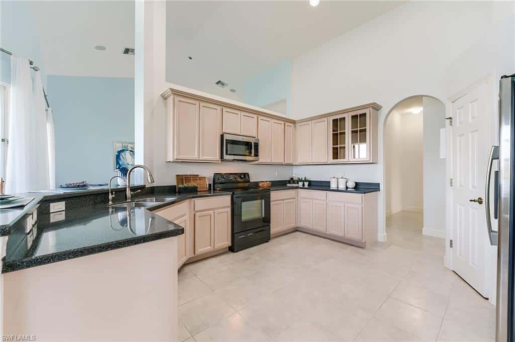 8864 New Castle Dr, Fort Myers, photo 19